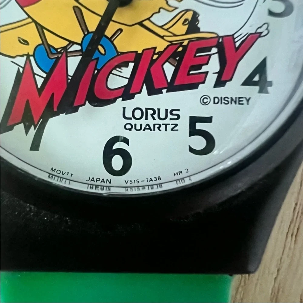Rare Vintage Lorus Disney the perils of Mickey Mouse watch NEW BATTERY